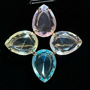 Avon Pastel Teardrop Statement Brooch – Gold Tone Vintage